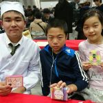 お年寄りと大学生の取り組みをゲームにした「老人あつめ様」
