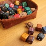 七夕の夜、星々のきらめきのごとき革製ダイス、他の販売を開始します。